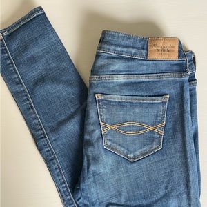 Abercrombie & Fitch Denim Skinny Jeans (26)